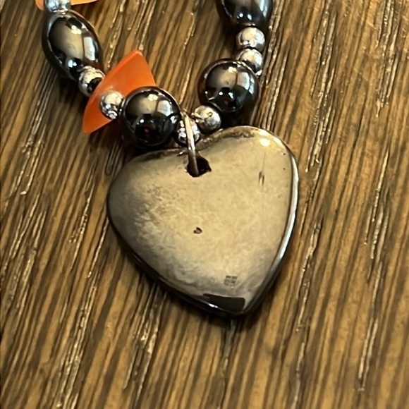 Hematite necklace with heart pendant - Picture 6 of 6